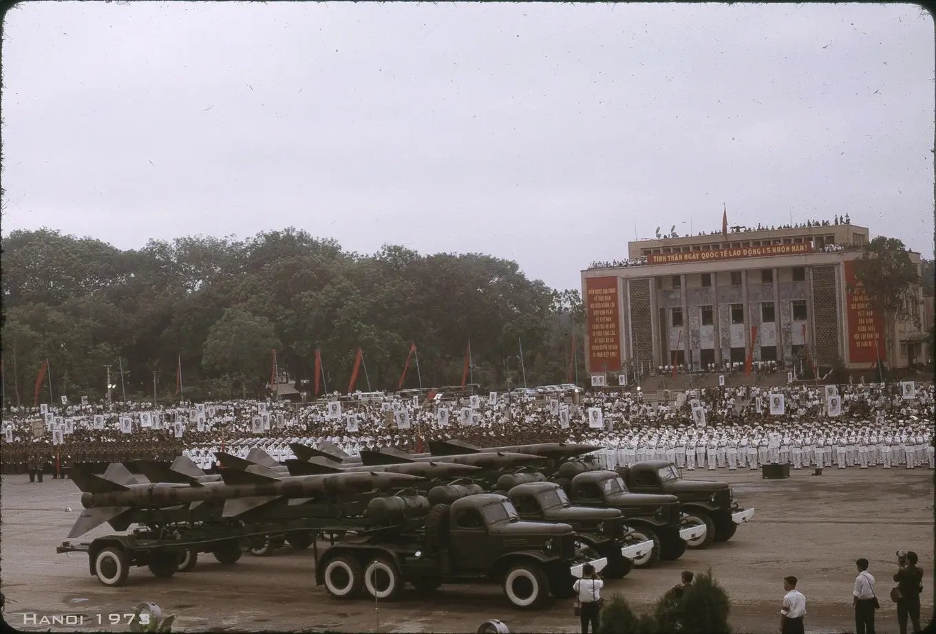 duyet-binh-1973