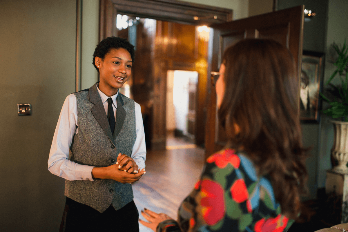 strategies-to-enhance-guest-experiences-during-the-holiday-season-3